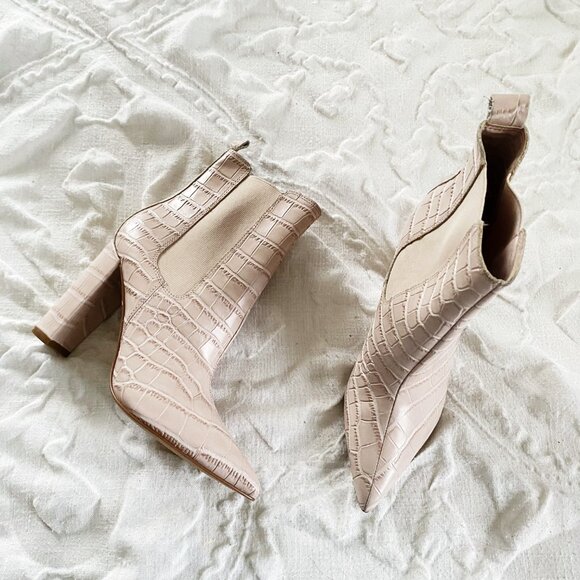 Marc Fisher Garliss Heeled Bootie Size 5.5 - Picture 3 of 9